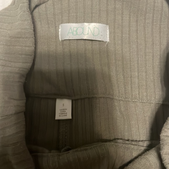 Green flare leggings - Picture 3 of 3